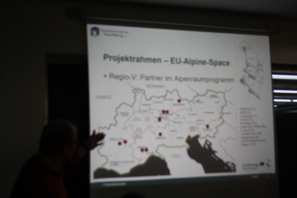 GV Sitzung Projekt CESBA Vorstellung 14-03-2017 _4_.JPG