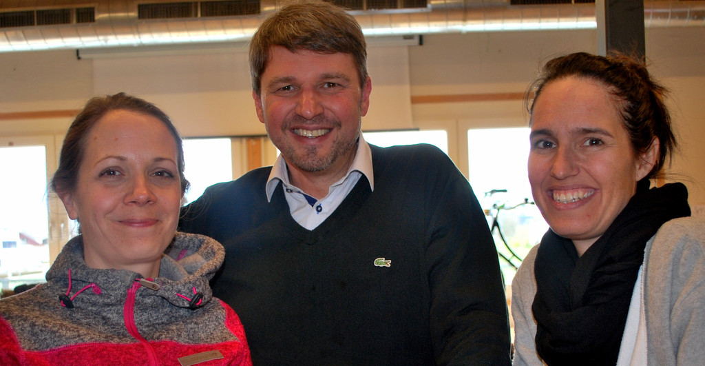 2 Gruppenbild mit Bgm_ Fischer.JPG