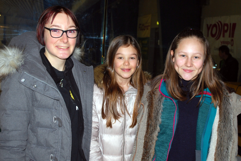 7 Nina Galehr_ Ida Golob und Lana K__nig.JPG