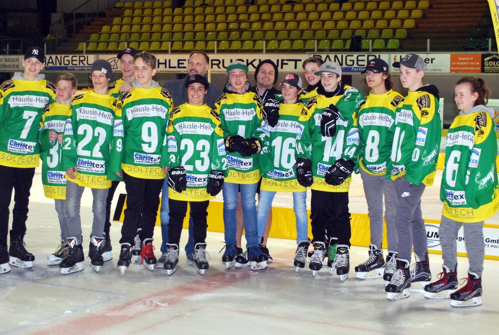 Team U 15.JPG