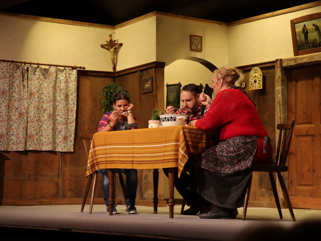 BK_Lustspiel Fraschtner Buehne 4.jpg