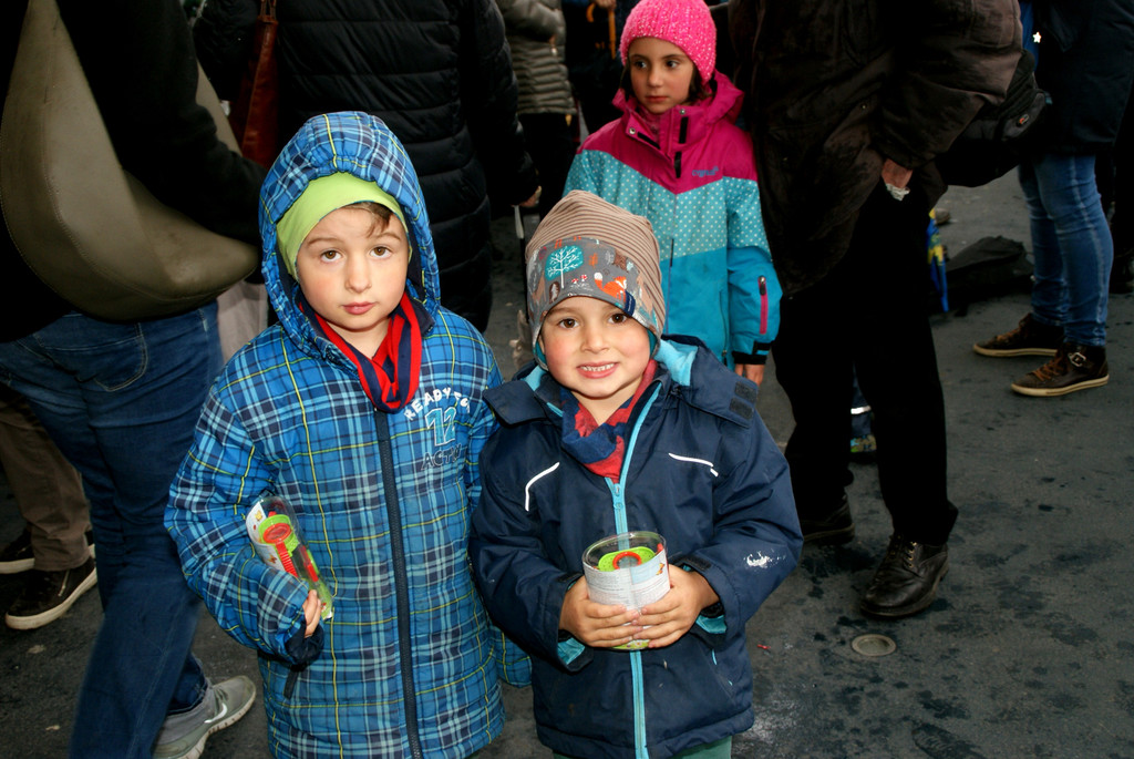 Auch die Kleinen liebens kreativ - Benjamin _6_ und Emilian _4_.JPG