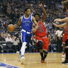 2017-03-21T233540Z_1142210455_NOCID_RTRMADP_3_NBA-CHICAGO-BULLS-AT-TORONTO-RAPTORS.JPG