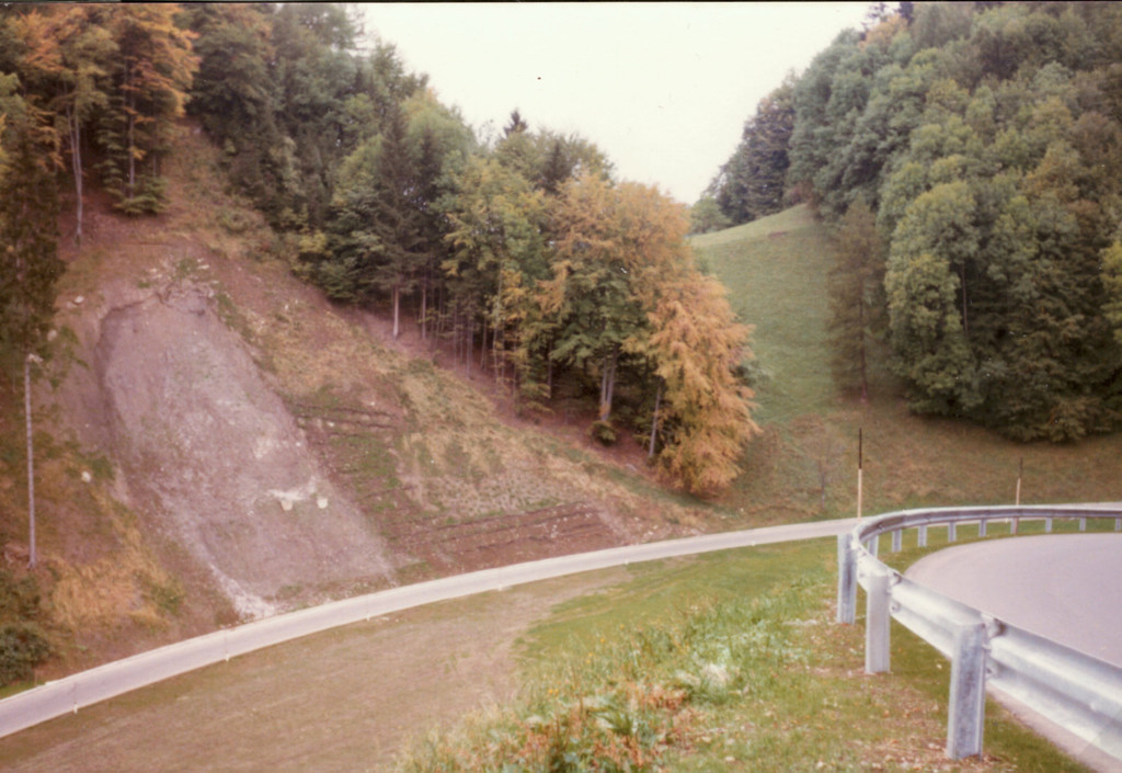 7_fraxern nach L69_11-10-1974_thal-kurve.jpg