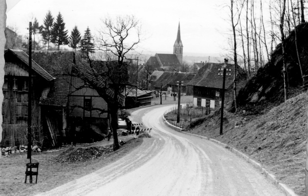 L69 nach ausbau_ steilstrecke richtung kirche weiler.jpg