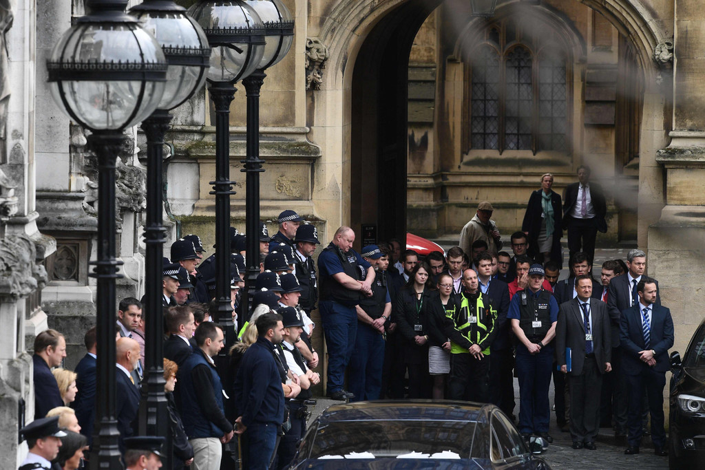 Gedenken Terror-Opfer London _1_.jpg