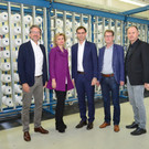 LH Wallner besichtigte HEFEL Textil GmbH und Schelling Anlagenbau in Schwarzach