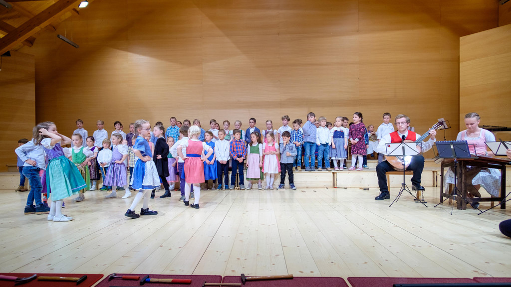 1703-Volksmusik-052 EMP.jpg