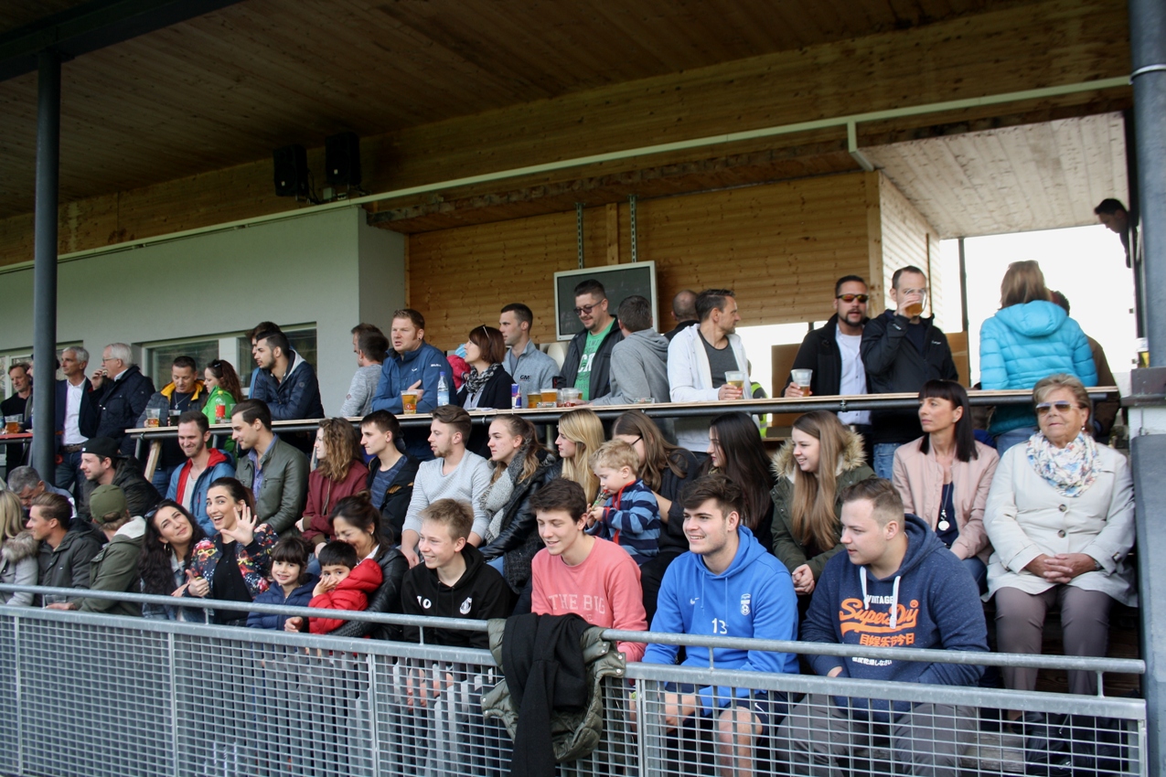 Fu__ball MENSCHEN Spiel SVL gegen Th__ringen 01-04-2017 _5_.JPG