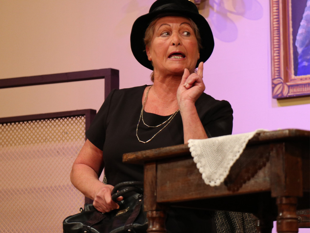 BK_Goefis Theater Erben ist nicht leicht 9.jpg