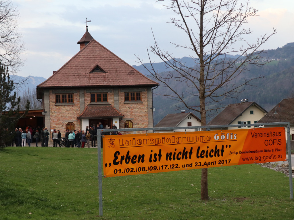 BK_Goefis Theater Erben ist nicht leicht.jpg
