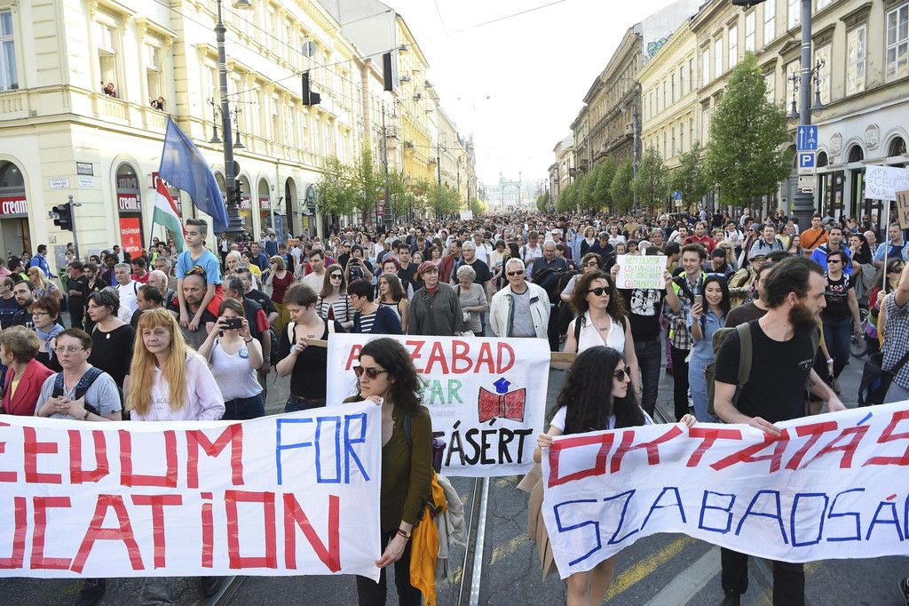 Hungary_CEU_Protest_86473.jpg