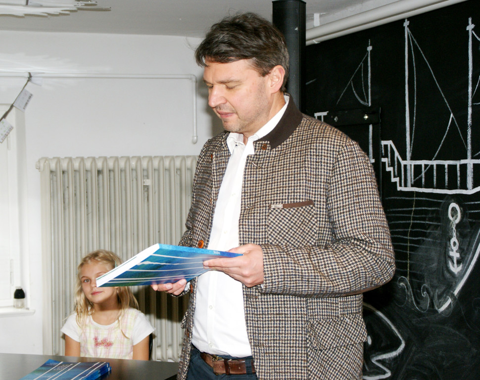 Kurt Fischer zeigte sich stolz __ber das Engagement der Kinder und ihrer Helfer.JPG