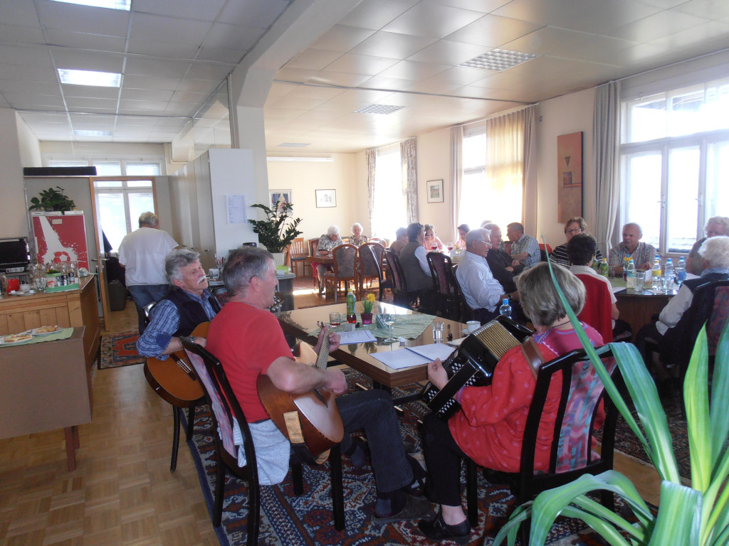 Singen im Club 55_  28_03 _3_.JPG