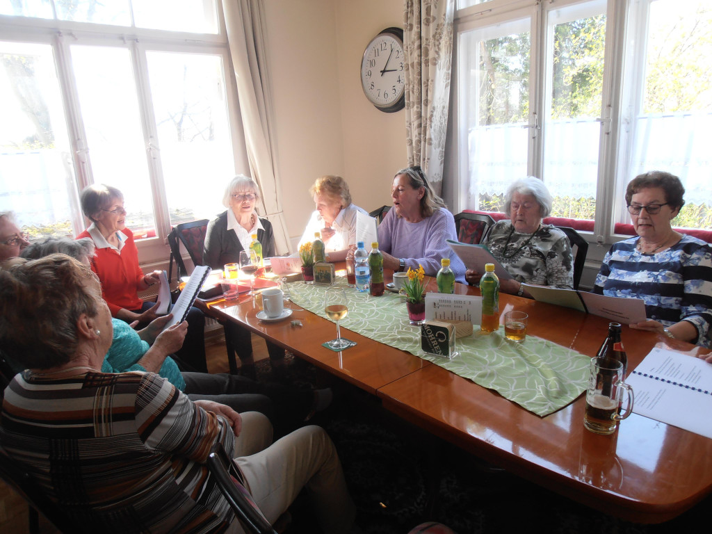 Singen im Club 55_  28_03 _5_.JPG