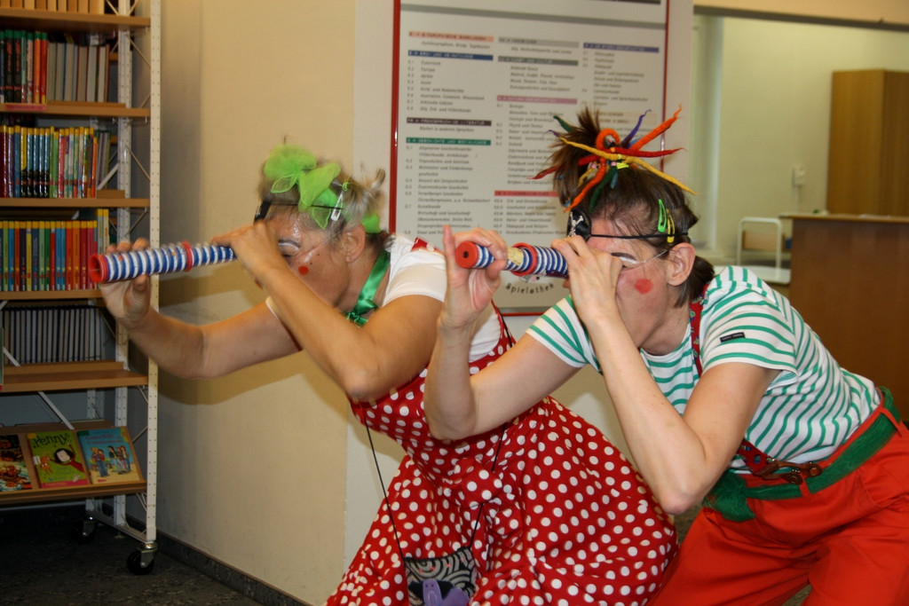 Lesetag Volksschule B CLOWNTHEATER 06-04-2017 _6_.JPG