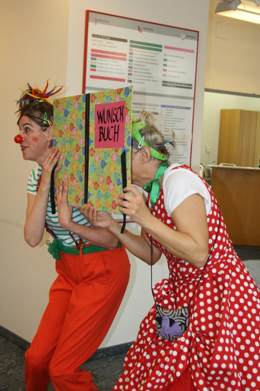 Lesetag Volksschule B CLOWNTHEATER 06-04-2017 _15_.JPG