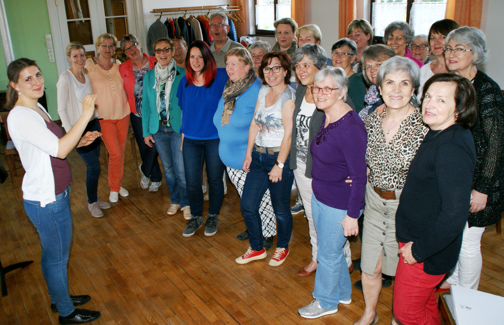 Frauenprobe im Vereinsheim.JPG