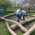Schulhof 2 n.jpg