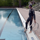 Start der Badesaison: Schönbrunner Bad lud zum "Eis-Schwimmen"