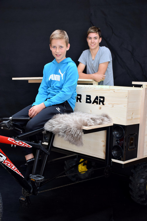 FahrBar A.JPG