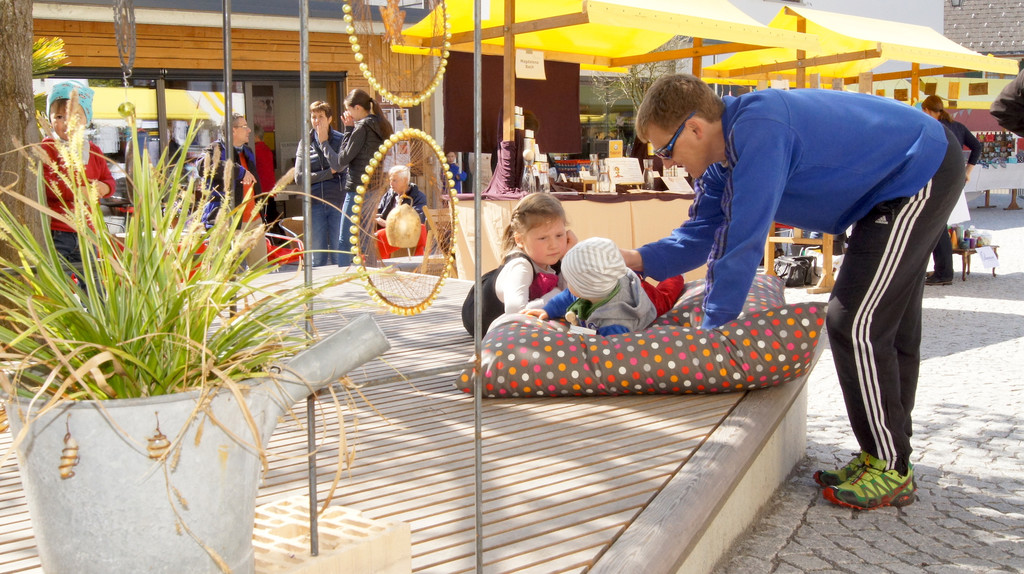 G__fner Dorfmarkt - Stimmung 5 - _c_Richard Sonderegger.jpg