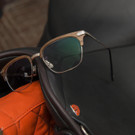 Sattel und Brille__c_ Image by MAYBACH - ICONS OF LUXURY.JPG