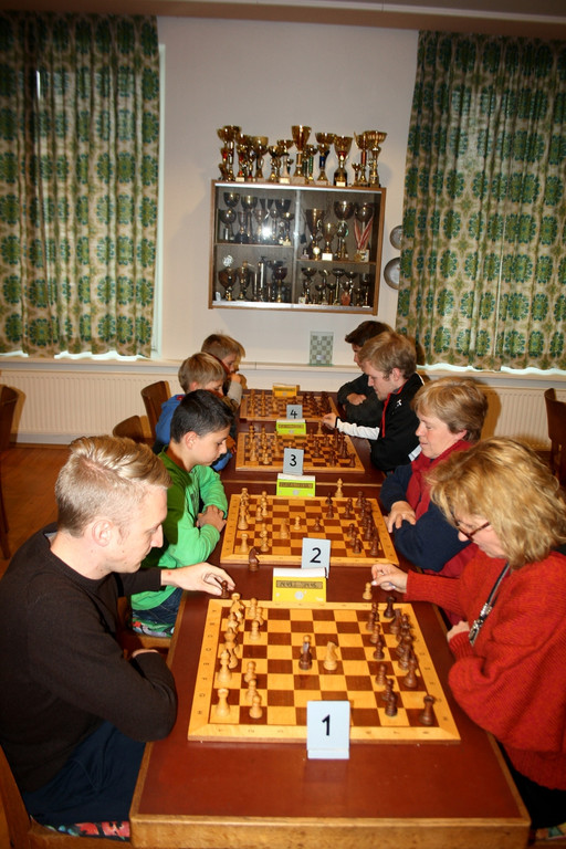 Schach NACHWUCHS Abschlussturnier SPIEL 28-04-2107 _14_.JPG
