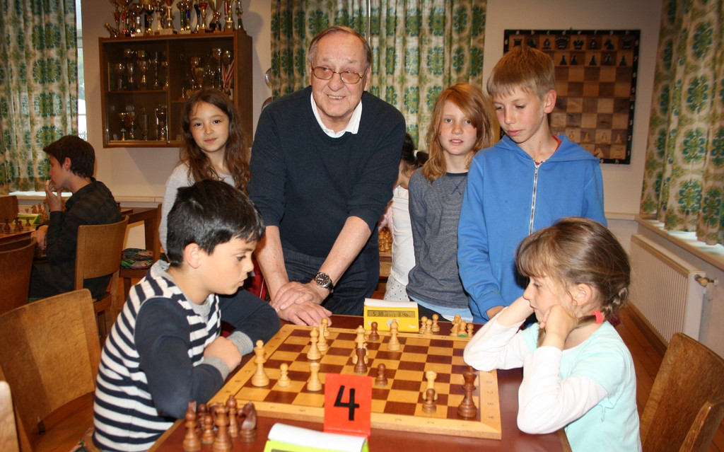Schach NACHWUCHS Abschlussturnier SPIEL 28-04-2107 _3_.JPG