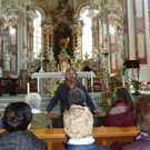 P1150639_A F__hrung in der Stiftskirche.jpg