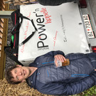 Johannes Gro__ macht Werbung f__r die Powernkapelle.JPG