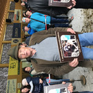 Otto Elsensohn mit pers__nlicher Plakette.JPG