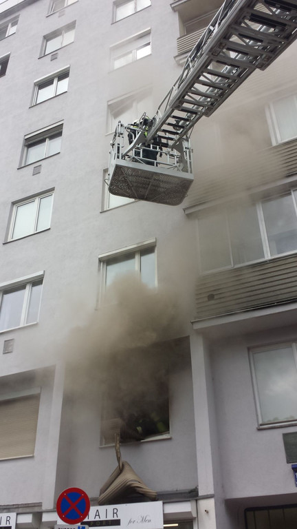 2017-05-15_Zimmerbrand__C_MA68 Lichtbildstelle_02.jpg