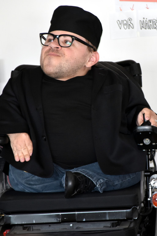 2.JPG