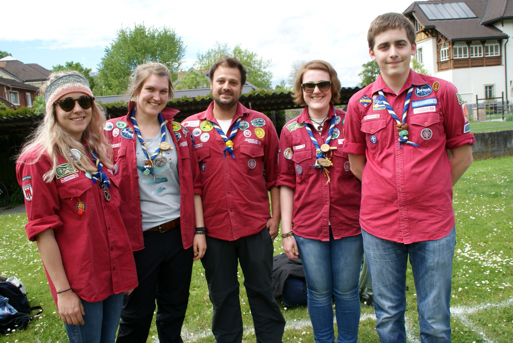 v_li_ Isabella_ Sarah_ Philipp_ Jenny und Stephan - Gruppe N__ziders.JPG