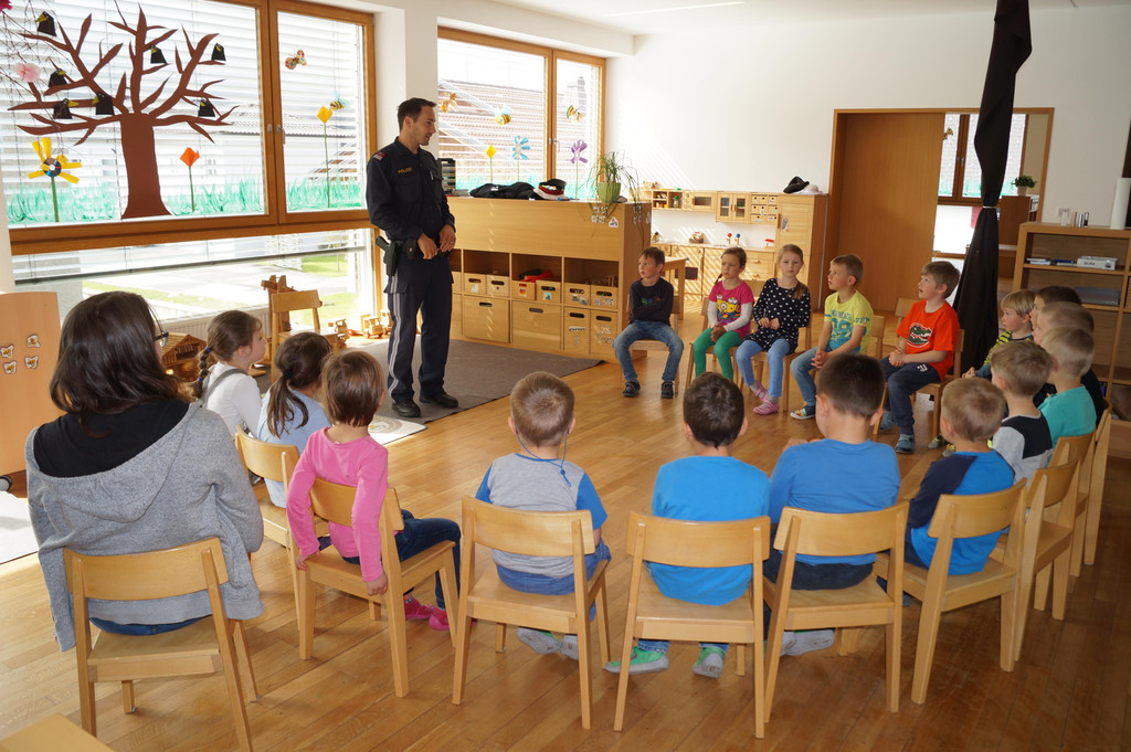 Besuch Polizei Mai_2017 _4_.JPG