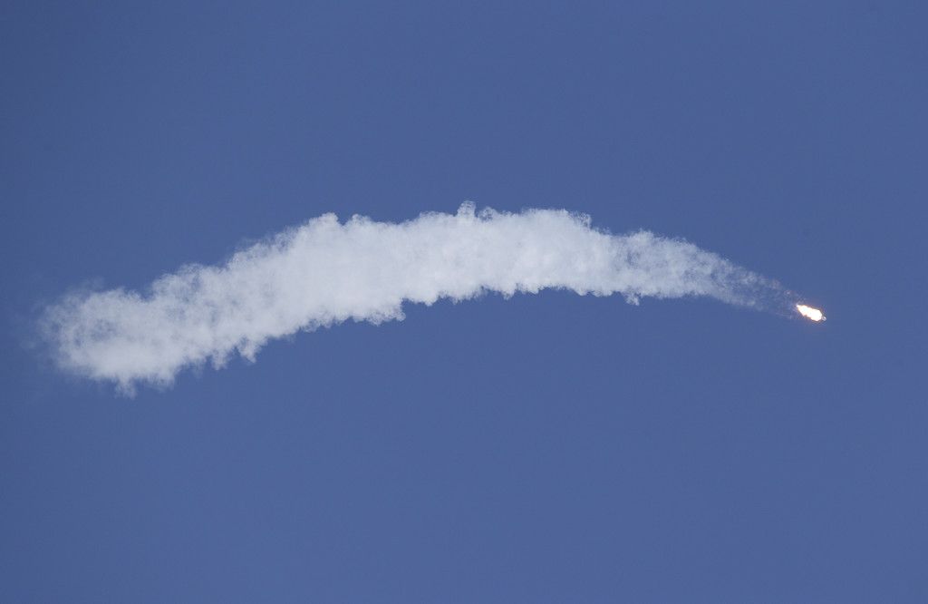 SpaceX_Launch_87442.jpg