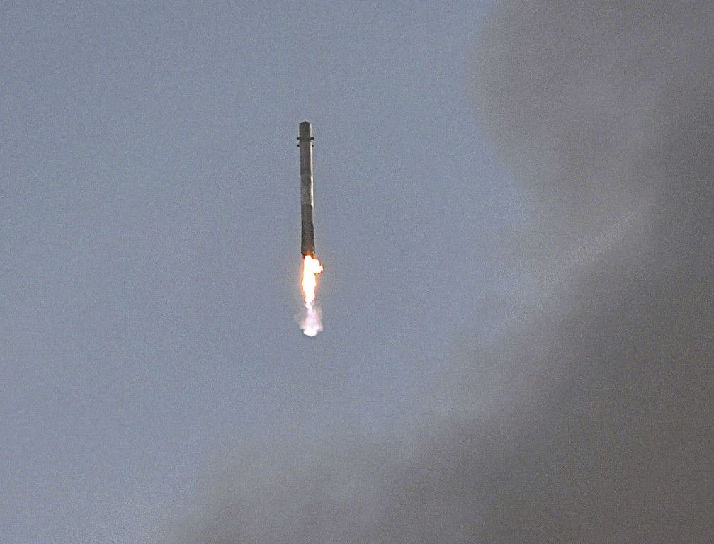 SpaceX_launch_and_Landing_13_39484.jpg