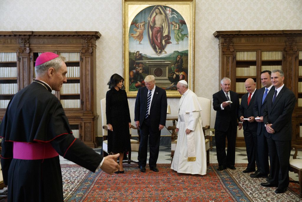 Trump_Pope_Francis_72306.jpg