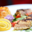 Edelwels auf Rucola mit S____kartoffelgratin .jpg