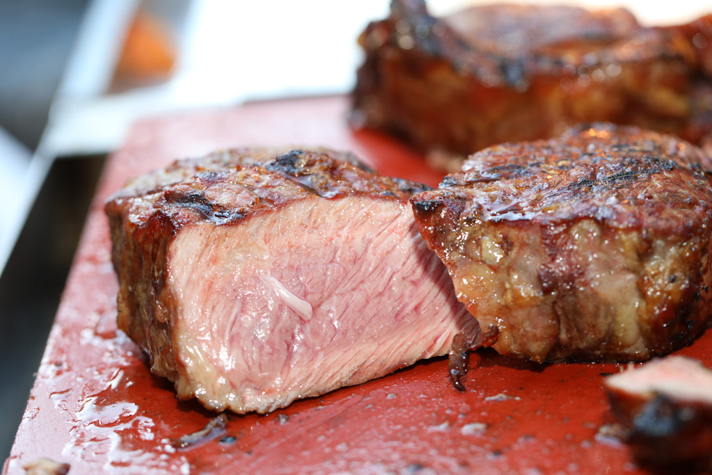 Feines Steak vom Grill.jpg