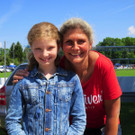 BEK_Lisa verkaufte alte Sachen zusammen mit ihrer Mama Helga.jpg