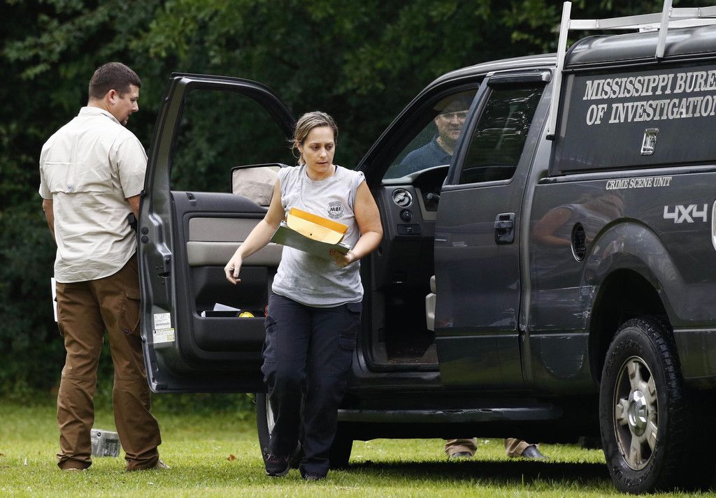 Mississippi_Shooting_00497.jpg