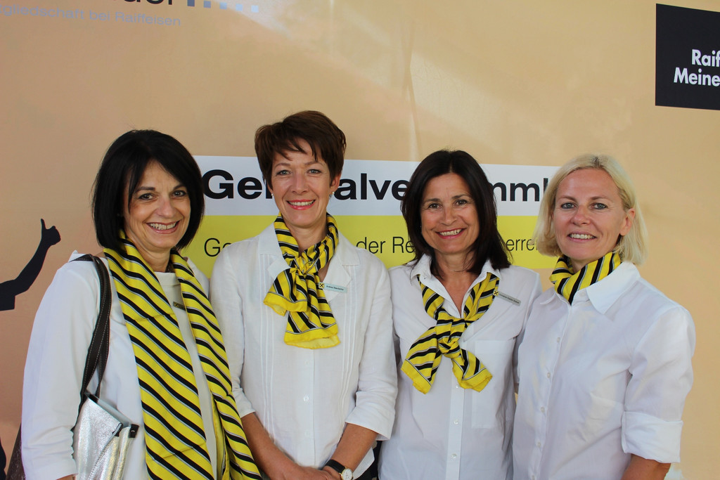 Raiffeisen GV D Menschen 01-06-2017 _16_.JPG
