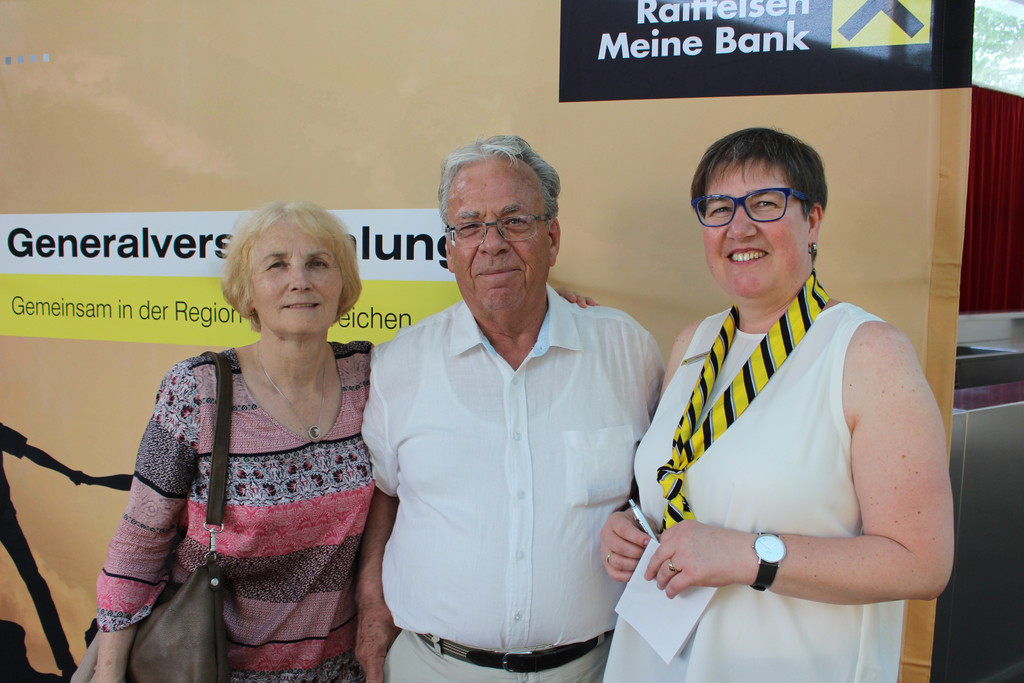 Raiffeisen GV D Menschen 01-06-2017 _21_.JPG