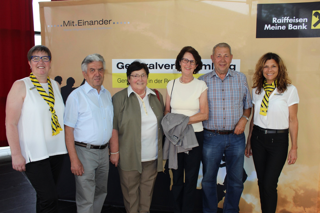 Raiffeisen GV D Menschen 01-06-2017 _25_.JPG