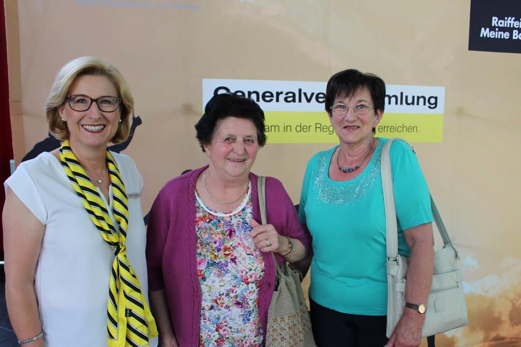 Raiffeisen GV D Menschen 01-06-2017 _28_.JPG