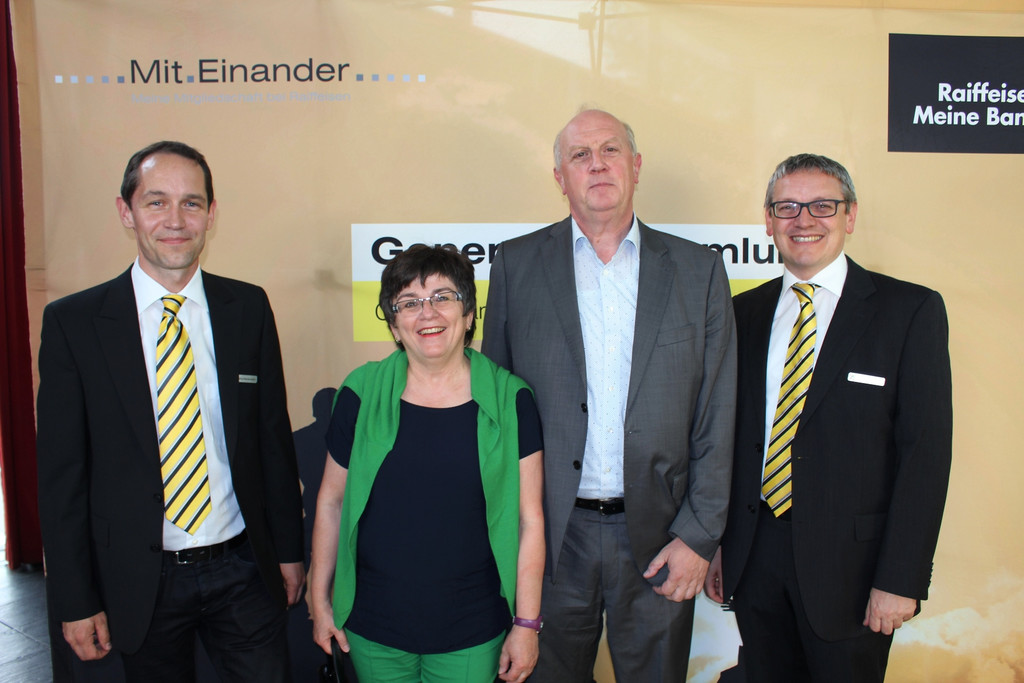 Raiffeisen GV D Menschen 01-06-2017 _30_.JPG