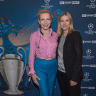 Sunnyi Melles mit GF Sky Austria Christine Scheil.jpg