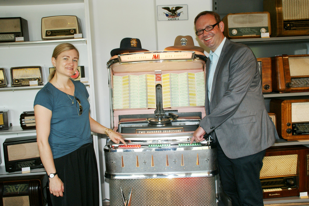 Olivia Zischg und Daniel Steinhofer - Musik aus der Musicbox.JPG